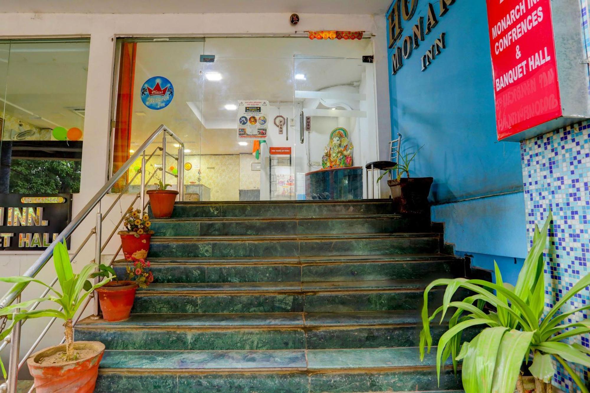 Hotel Monarch Inn Lucknow Dış mekan fotoğraf