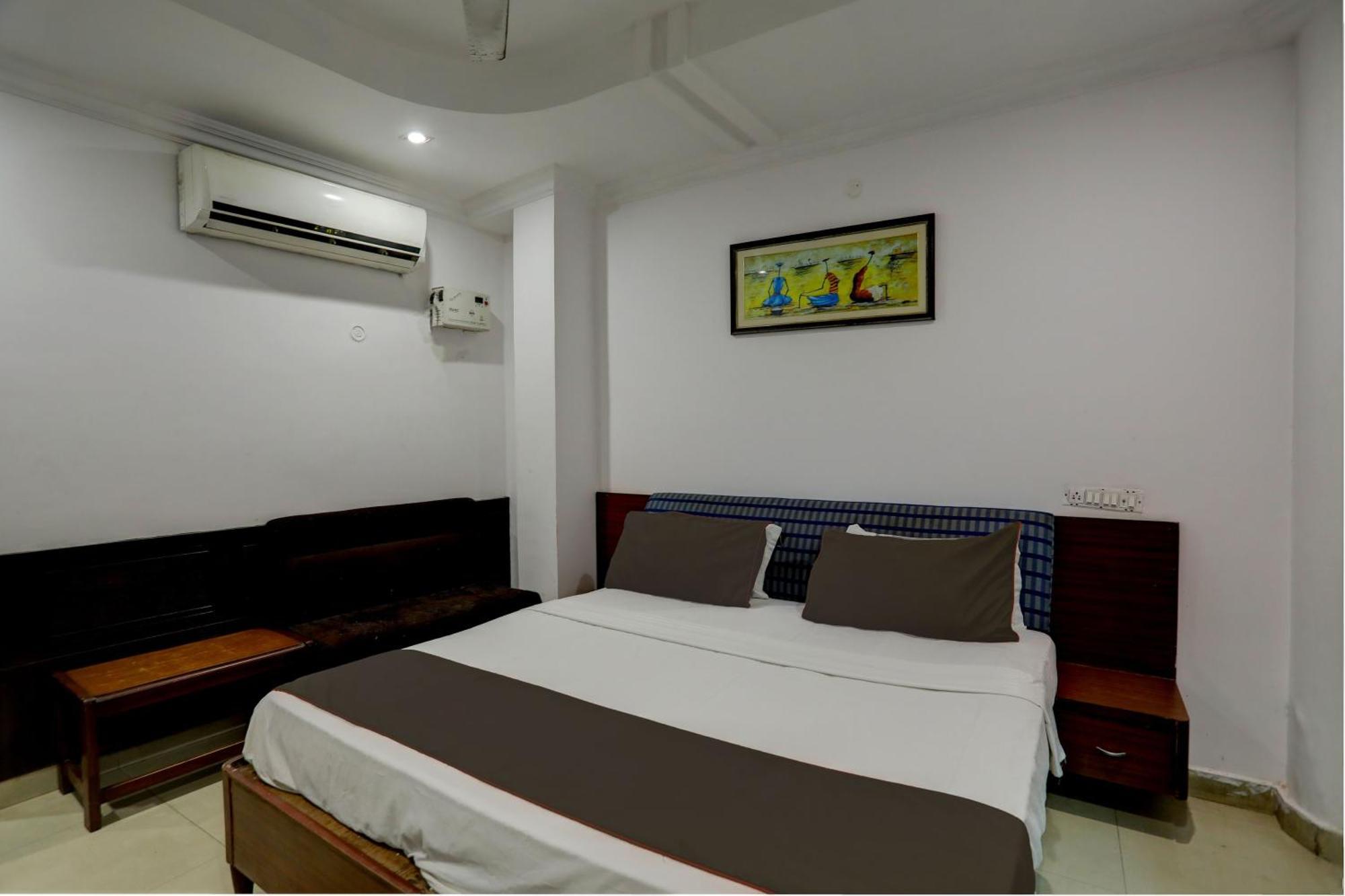 Hotel Monarch Inn Lucknow Dış mekan fotoğraf