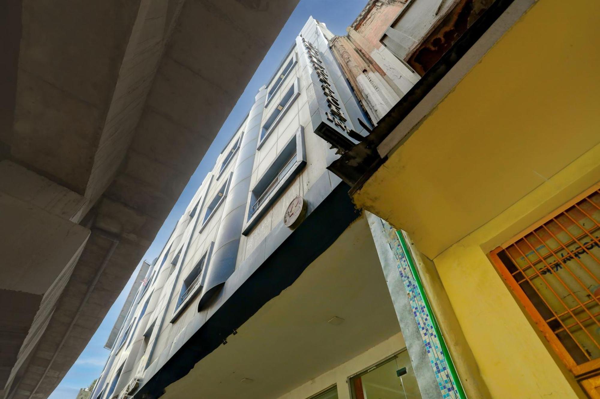 Hotel Monarch Inn Lucknow Dış mekan fotoğraf