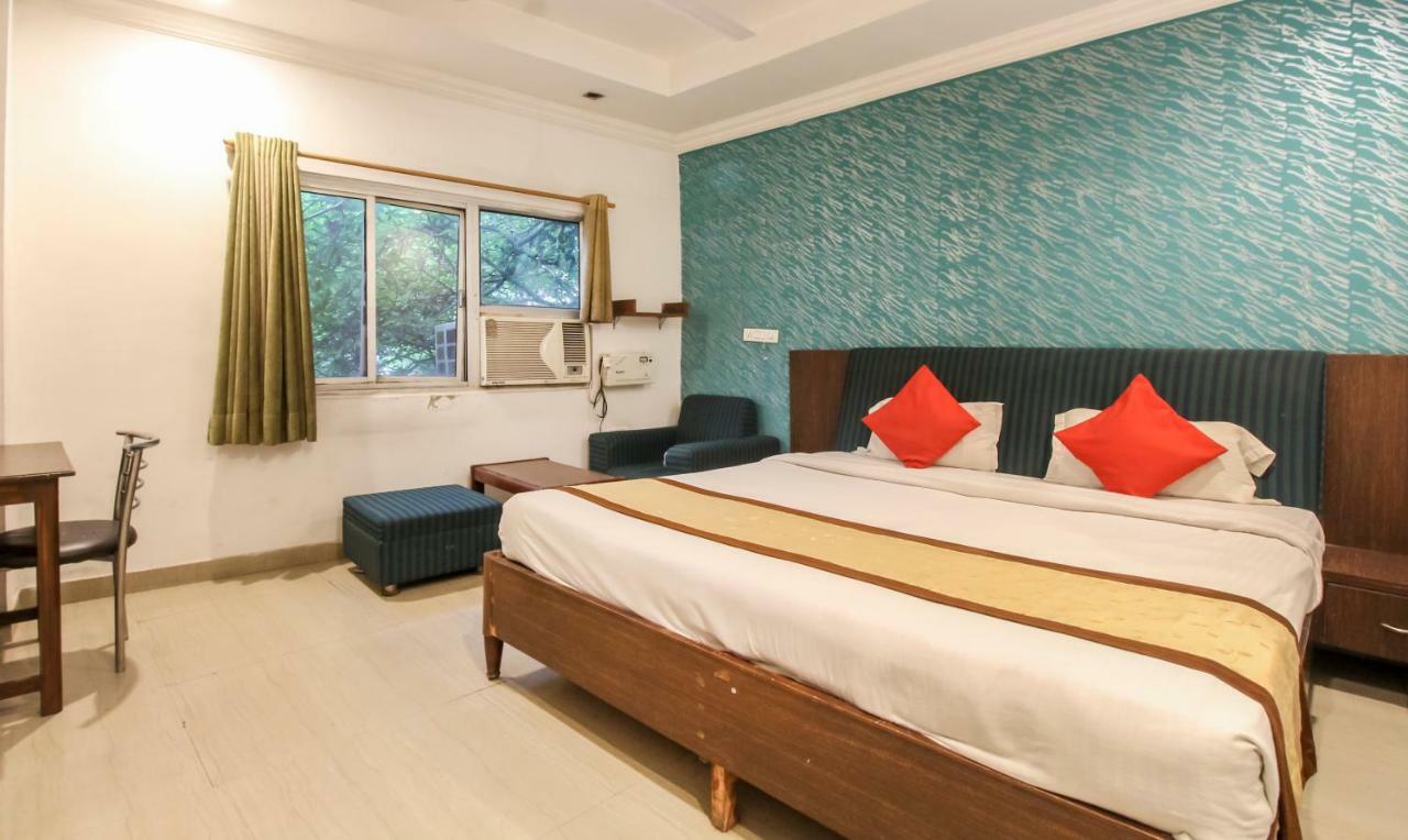 Hotel Monarch Inn Lucknow Dış mekan fotoğraf