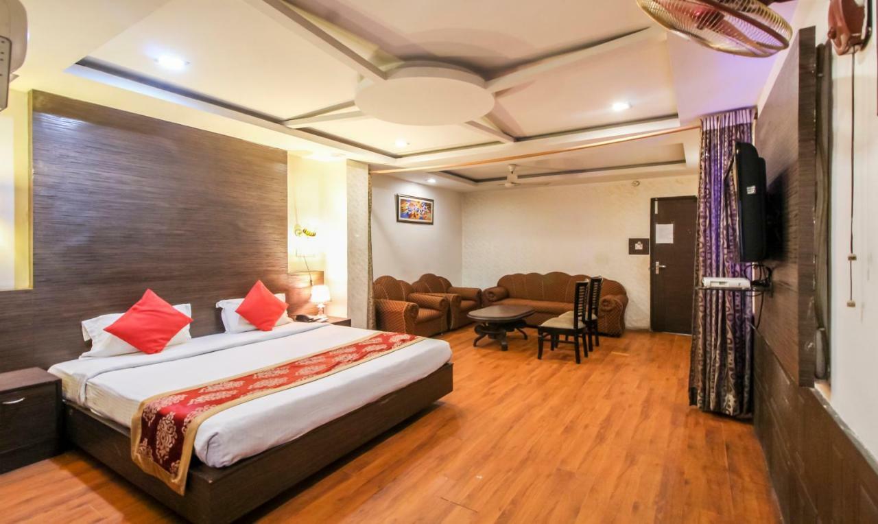 Hotel Monarch Inn Lucknow Dış mekan fotoğraf