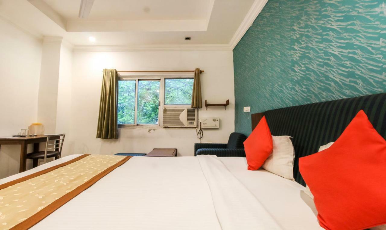 Hotel Monarch Inn Lucknow Dış mekan fotoğraf